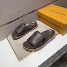 Louis Vuitton Slippers